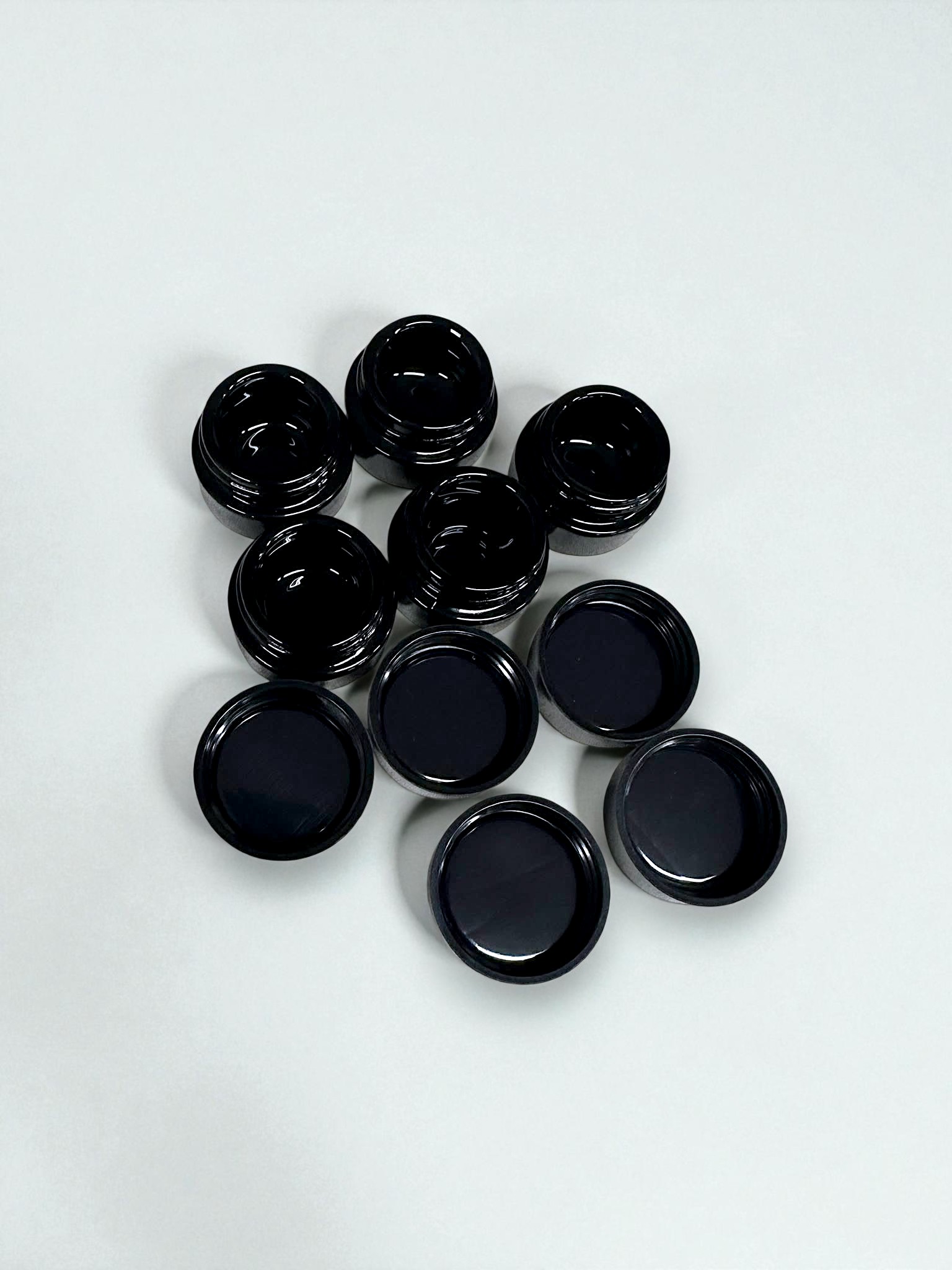 5ml Ultraviolet (UV) Glass Jars Air-Tight Container (Not Childproof) - Image 7