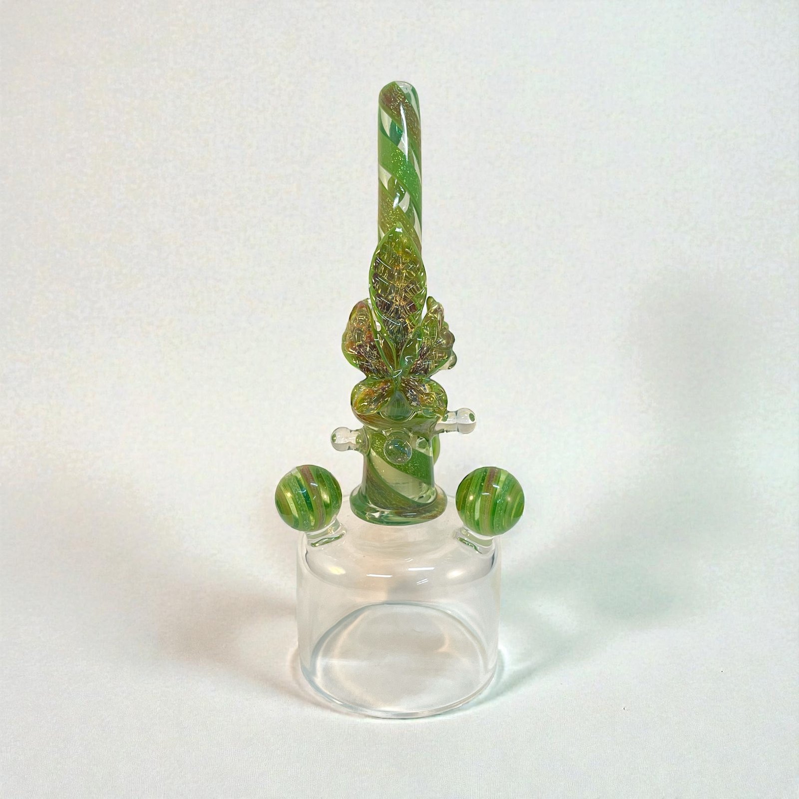 Hemp leaf glass top standalone