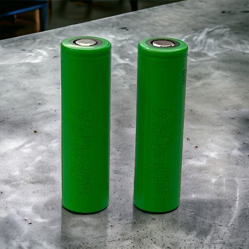 2 Sony VTC6 18650 Batteries